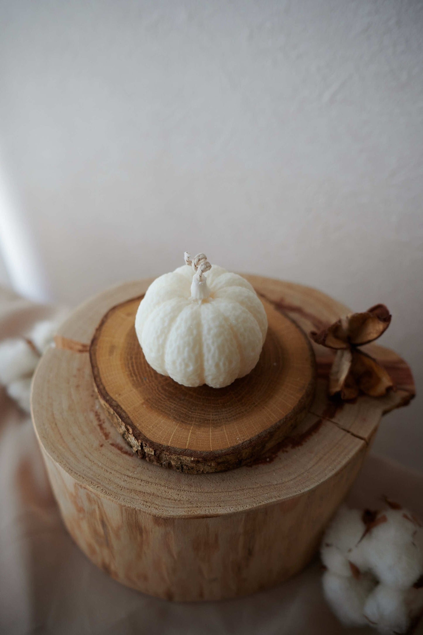 White pumpkin M
