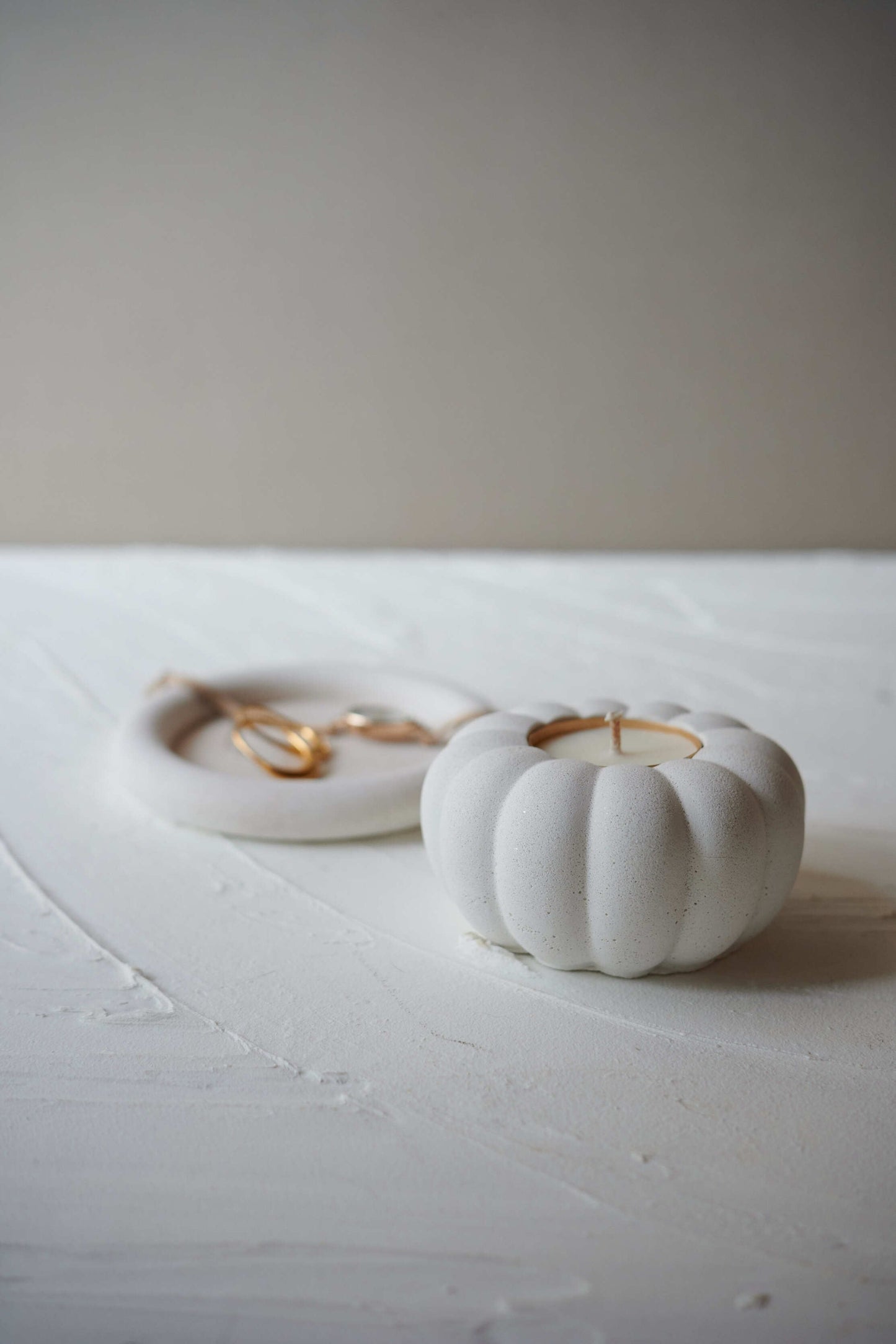 White pumpkin candle holder