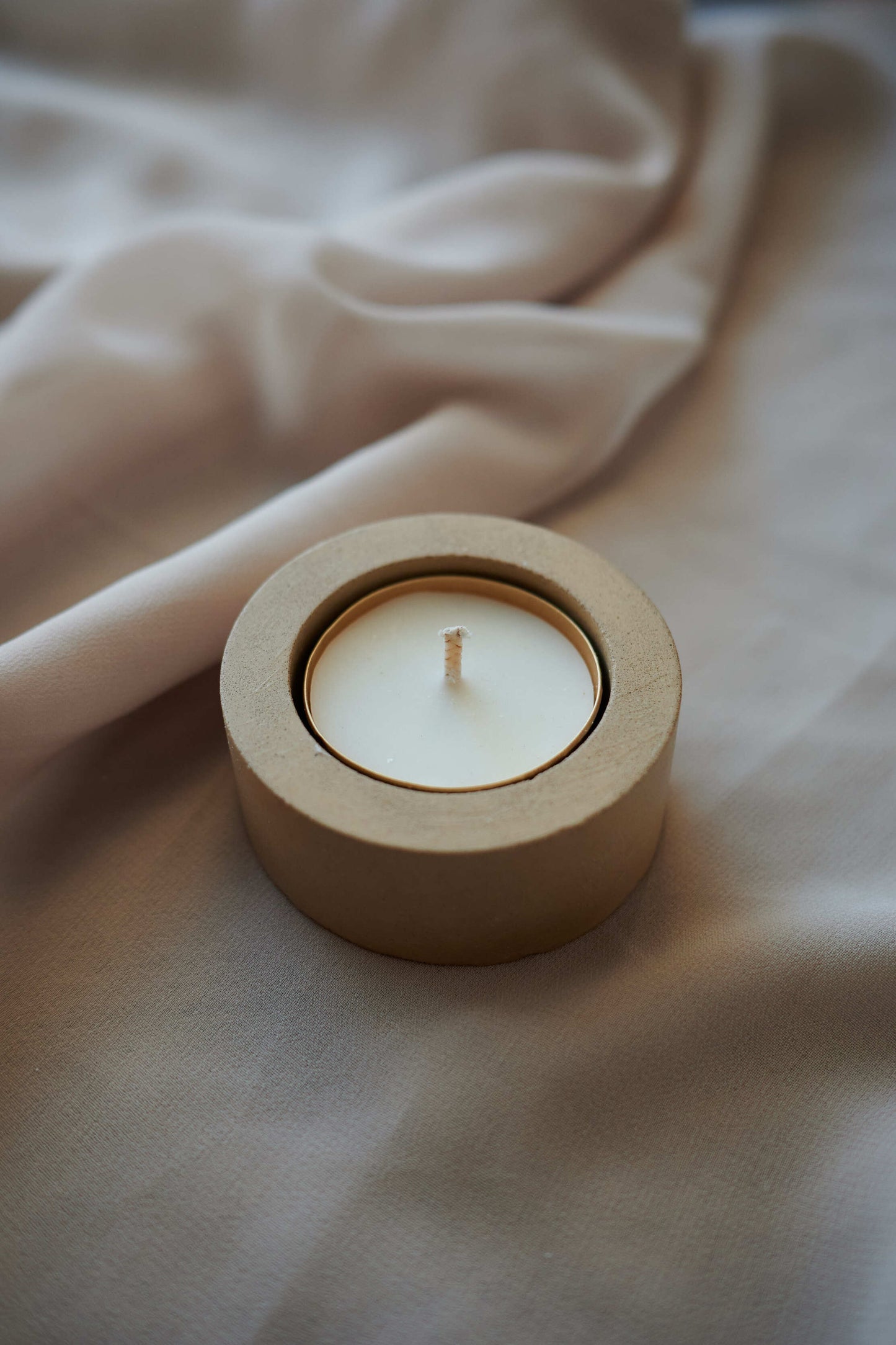 Yves candle holder