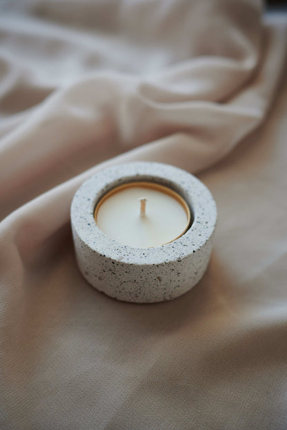 Yves candle holder